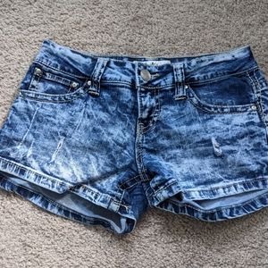 EUC Daytrip Scorpio shorts, size 4